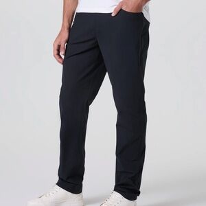Vuori Meta™ Pant in Black sz 32